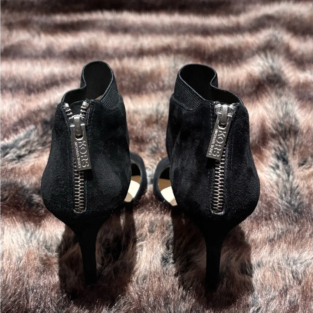 Vintage Suede Michael kors black heels size 8 1/2